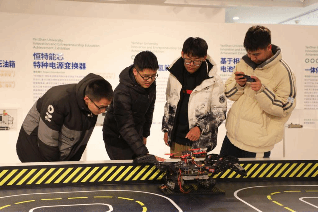 强国有我 未来我来 多宝·duobao官方网站创新创业教育成果展开幕(组图)